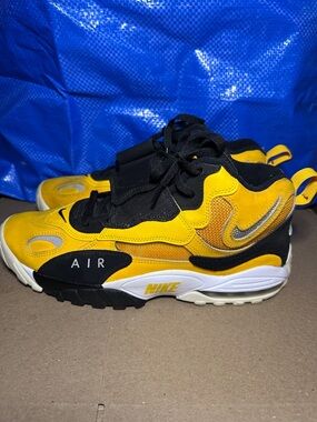 Nike Yellow & Black Air Trainer Sneakers stealers